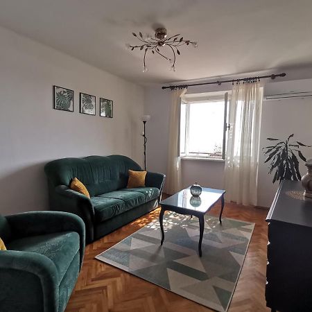Holiday House Belavista Novi Vinodolski Exterior foto